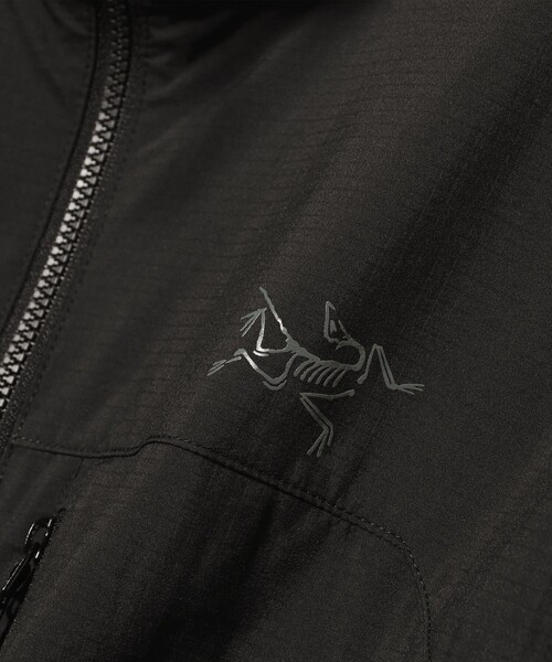 BEAMS BOY（ビームスボーイ）の「ARC’TERYX / Squamish Jacket W（ブルゾン・レディース・ブラック・MEDIUM/SMALL）」の8枚目の写真
