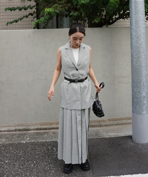Ameri(アメリ)の「PLEATED SKIRT DOCKING SUIT DRESS(ワンピース・レディース・ブラウン/グリーン・SMALL/MEDIUM)」の12枚目の写真