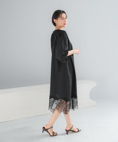 URBAN RESEARCH ROSSO WOMEN（アーバンリサーチ　ロッソ）の「レース切り替えガウンワンピース（ワンピース・レディース・ブラック/オフホワイト・FREE）」の5枚目の写真