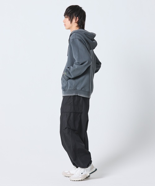 LACOSTE(ラコステ)の「ヴィンテージエフェクト ロゴジップフーディー(パーカー・メンズ・イエロー/グレイッシュブルー/ピンク/ダークアッシュ・2/5/3/4)」の6枚目の写真