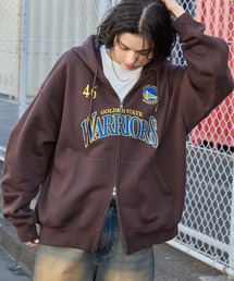 NBA（エヌビーエー）の「NBA エヌビーエー別注 チームロゴ刺繍 オーバーサイズダブルジップパーカー（パーカー）」