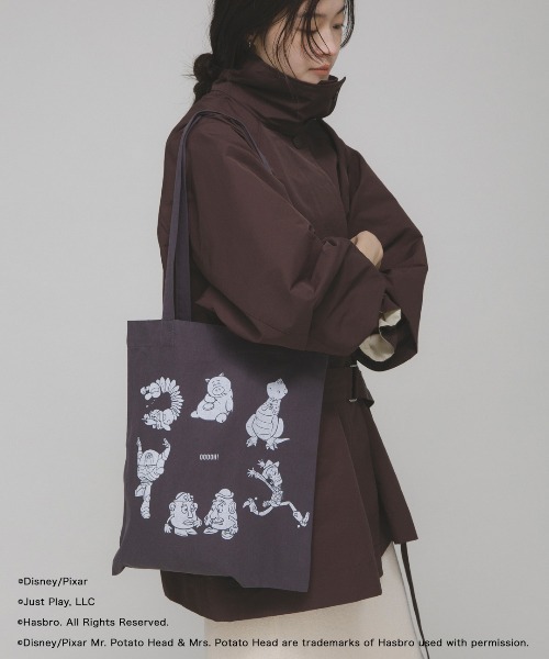 KBF(ケイビーエフ)の「TOYSTORY/トートバッグ(トートバッグ・レディース・チャコールグレー/アイボリー・ONE)」の11枚目の写真