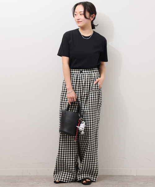 HANES(ヘインズ)の「<2枚セット>別注【Hanes / ヘインズ】ウォッシュドコットン Tシャツ(Tシャツ/カットソー・レディース・ブラック/ベージュ・FREE)」の3枚目の写真