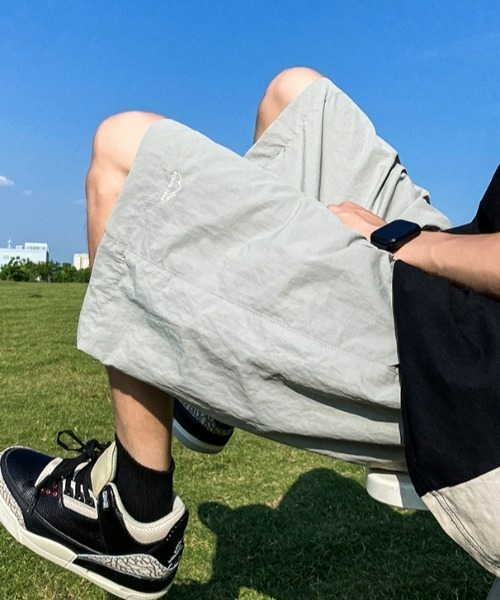 SHEPP（シープ）の「ワンポイントデザインナイロンハーフパンツ（その他パンツ・メンズ・ブラック/ベージュ/グレー/パープル・L/M）」の3枚目の写真