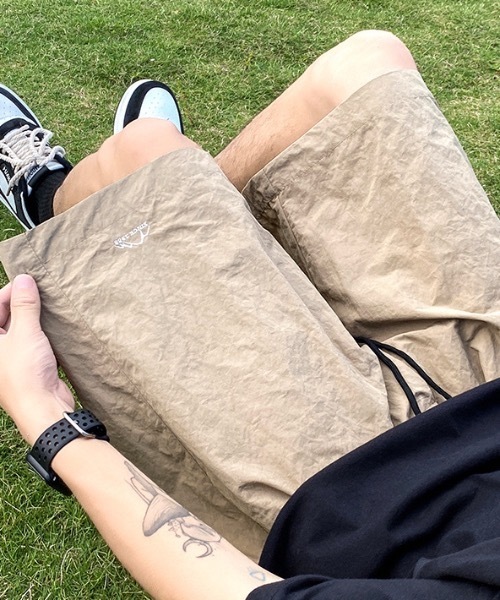 SHEPP（シープ）の「ワンポイントデザインナイロンハーフパンツ（その他パンツ・メンズ・ブラック/ベージュ/グレー/パープル・L/M）」の6枚目の写真