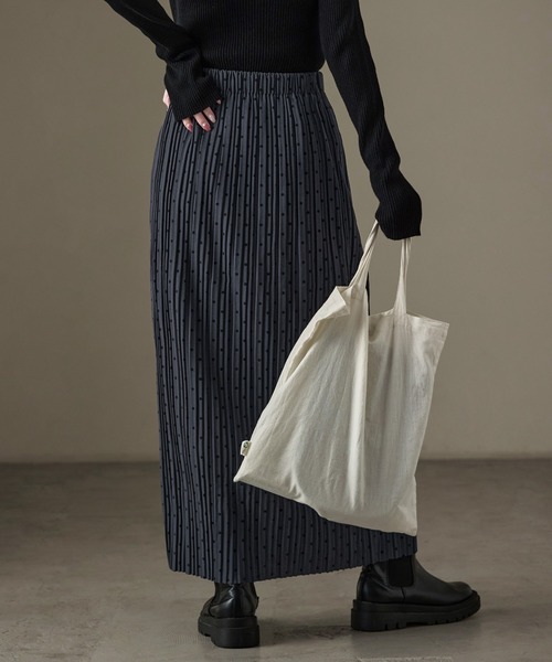 Fashion Letter(ファッションレター)の「ドットプリント プリーツロングタイトスカート(スカート・レディース・ブラック/ホワイト/チャコール/ブラウン・L/M)」の18枚目の写真