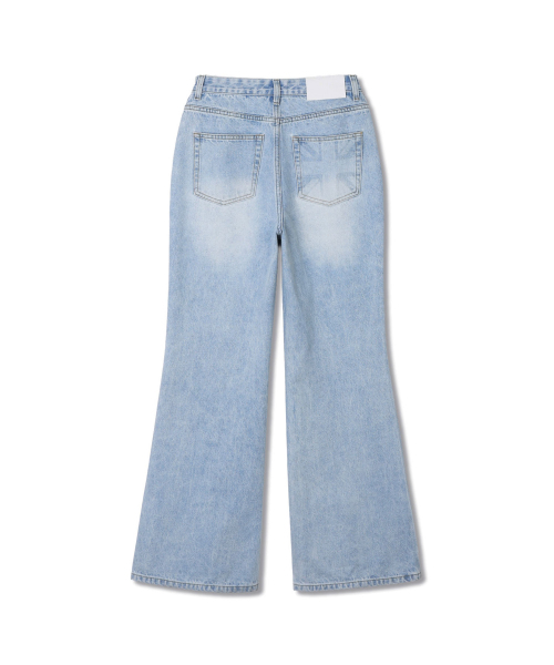 MICHIKO LONDON(ミチコ ロンドン)の「フレアブーツカットデニムライトブルー(デニムパンツ・レディース・その他・LARGE/MEDIUM/SMALL)」の5枚目の写真
