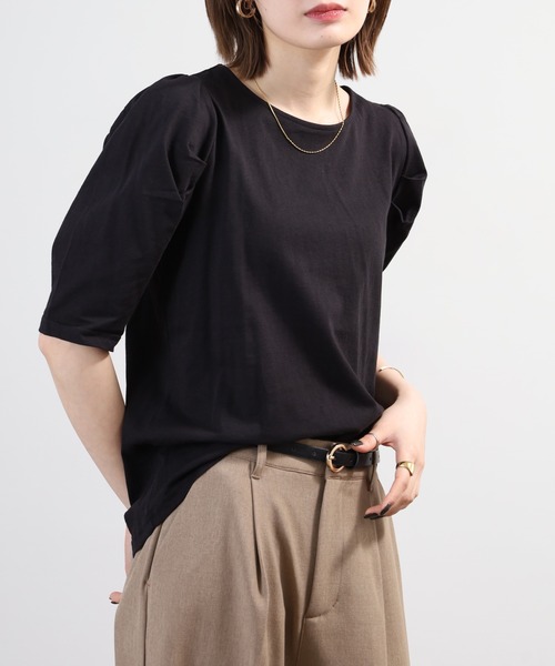 FUNALIVE(ファンアライブ)の「タックパフスリーブカットソー 半端袖 接触冷感(Tシャツ/カットソー・レディース・グレイッシュベージュ/ブラック/オフホワイト・LL/L/3L/M)」の7枚目の写真
