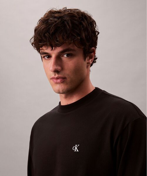 Calvin Klein(カルバン・クライン)の「モノグラム Tシャツ(Tシャツ/カットソー・メンズ・ブラック/ホワイト・M/S/L/XL)」の3枚目の写真