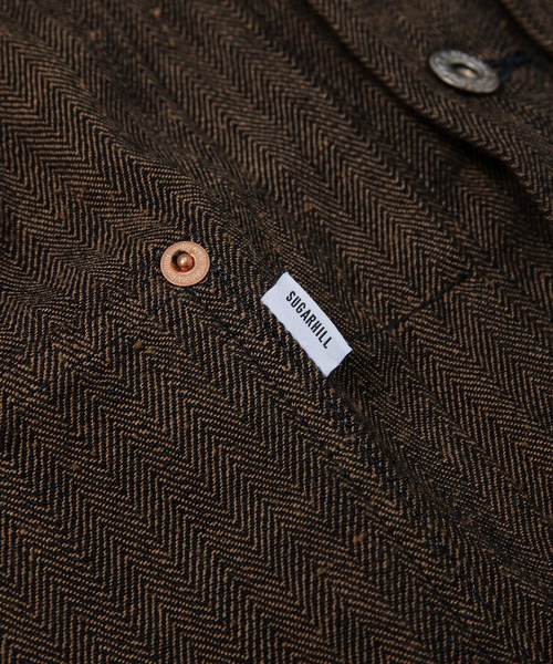 SUGARHILL(シュガーヒル)の「HERRIGNBONE MODERN DENIM JUMPSUITS(つなぎ/オールインワン・メンズ・ブラウン・2)」の7枚目の写真