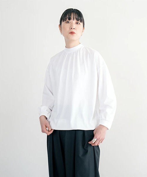 SOLAMONAT(ソラモナ)の「ジェラート天竺 ハイネックドローコードプルオーバー(Tシャツ/カットソー・レディース・ホワイト・FREE)」の2枚目の写真