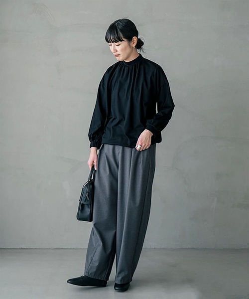 SOLAMONAT(ソラモナ)の「ジェラート天竺 ハイネックドローコードプルオーバー(Tシャツ/カットソー・レディース・ホワイト・FREE)」の5枚目の写真