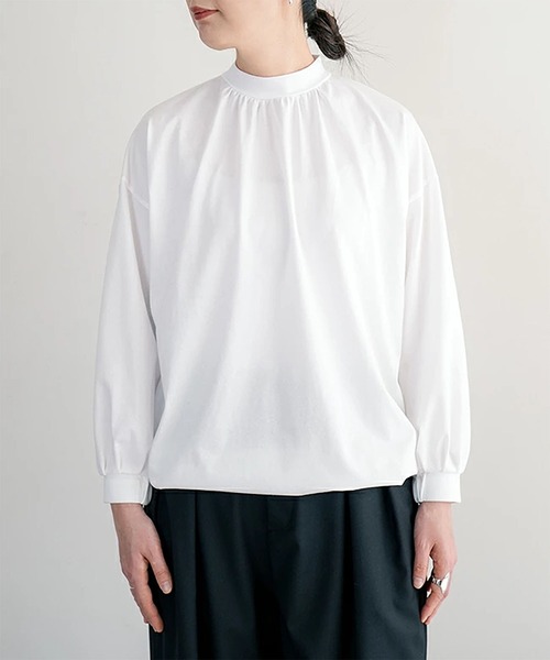 SOLAMONAT(ソラモナ)の「ジェラート天竺 ハイネックドローコードプルオーバー(Tシャツ/カットソー・レディース・ホワイト・FREE)」の7枚目の写真