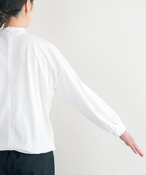 SOLAMONAT(ソラモナ)の「ジェラート天竺 ハイネックドローコードプルオーバー(Tシャツ/カットソー・レディース・ホワイト・FREE)」の12枚目の写真