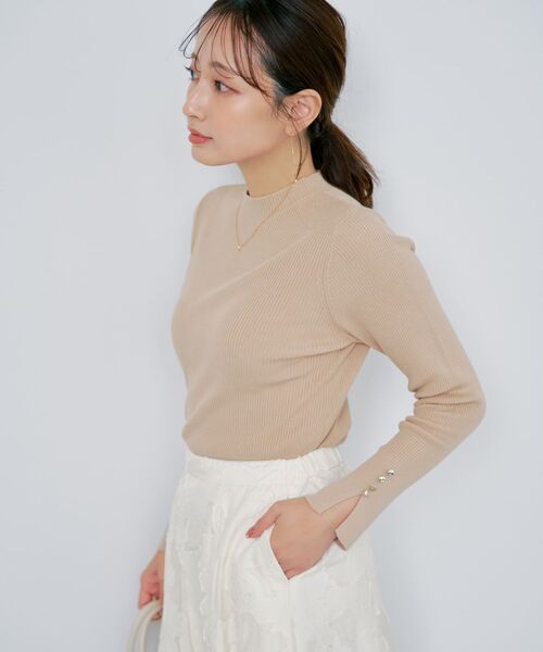 COHINA(コヒナ)の「シルキーコットンゴールドボタンニット 【低身長・小柄女性】(ニット/セーター・レディース・ベージュ/ネイビー/ブルー/その他/ホワイト・ONE SIZE)」の20枚目の写真
