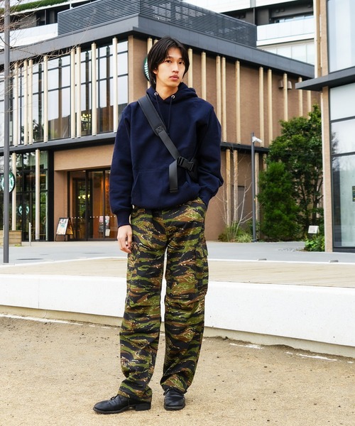 Healthknit(ヘルスニット)の「【HEALTHKNIT/ヘルスニット】【軽量・多機能でフェスや旅行の際にもおすすめ!】フローワンショルダーバッグ ボディバッグ スリングバッグ 縦型 斜めがけ マザーズバッグ ユニセックス(ショルダーバッグ・メンズ・チャコールグレー/グレー/ブラック・FREE)」の7枚目の写真