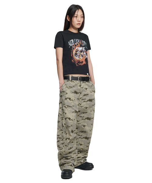 NOMANUAL(NOMANUAL)の「BLAZING SKULL T-SHIRT (WOMAN) - BLACK(Tシャツ/カットソー・レディース・その他・MEDIUM/LARGE/SMALL)」の5枚目の写真