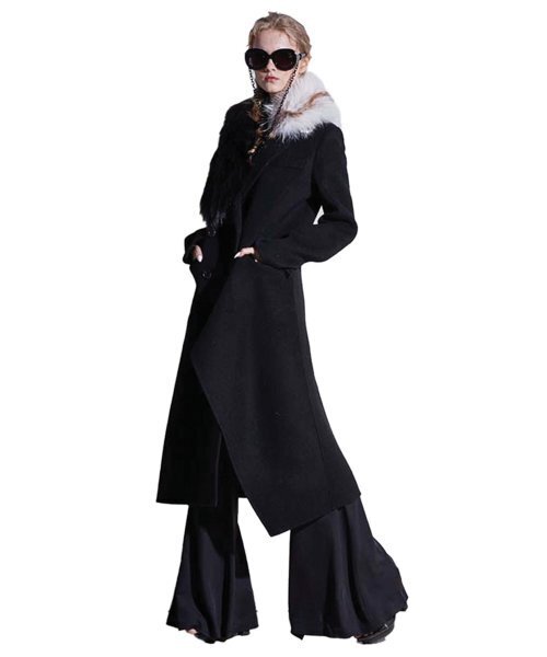GREEDILOUS(グリディアス)の「ファー ロングコート(チェスターコート・レディース・その他・S/M/L/XS)」の2枚目の写真