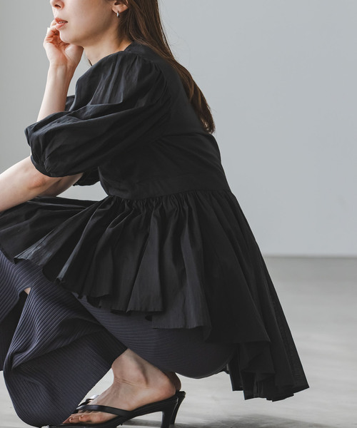 MARIHA(マリハ)の「《WEB・虎ノ門限定追加》MARIHA/マリハ ラストダンスのブラウス(シャツ/ブラウス・レディース・ブラック/ホワイト・38/36)」の1枚目の写真