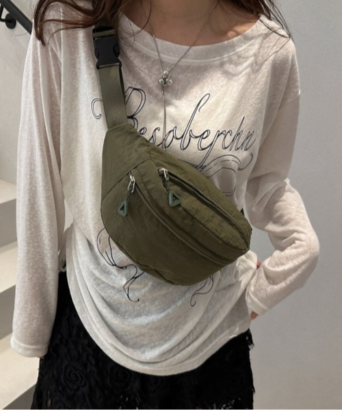 MASHIRO(マシロ)の「ウエストポーチ ユニセックス(MA/EKW153)(ボディバッグ/ウエストポーチ・レディース・ホワイト/ブラック/カーキ・FREE)」の3枚目の写真