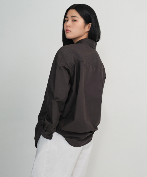 MUSINSA STANDARD WOMAN（ムシンサスタンダードウーマン）の「ウィメンズオーバーサイズウォッシュドポプリンシャツ[ガンメタル]（シャツ/ブラウス・レディース・その他・X-SMALL/SMALL/MEDIUM/LARGE）」の3枚目の写真