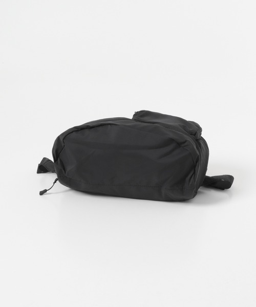 URBAN RESEARCH（アーバンリサーチ）の「DAIWA PIER39　PERTEX TRAVEL EXPAND BAG（ボディバッグ/ウエストポーチ・メンズ・ブラック・ONE）」の5枚目の写真