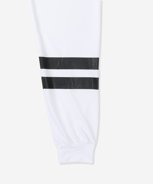 Hurley （ハーレー）の「【Hurley:ハーレー】ラッシュジップアップジャケット　UPF50+×速乾×遮熱機能　ラッシュガード　RASH ICON BP ZIP UP JACKET（ラッシュガード・メンズ・チャコールグレー/ホワイト/ブラック・SMALL/MEDIUM/LARGE/X-LARGE）」の6枚目の写真
