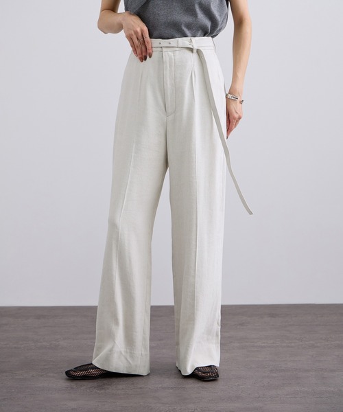 SALON adam et rope'(サロン アダム エ ロペ)の「NALYAビスコース・麻ツイルイージースラックス / セットアップ対応(スラックス・レディース・ブラック/キナリ・M/S)」の2枚目の写真