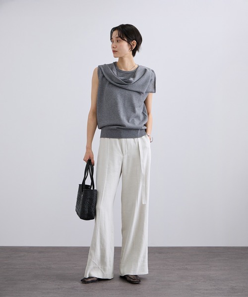 SALON adam et rope'(サロン アダム エ ロペ)の「NALYAビスコース・麻ツイルイージースラックス / セットアップ対応(スラックス・レディース・ブラック/キナリ・M/S)」の9枚目の写真