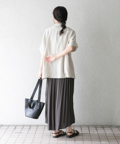 ITEMS URBANRESEARCH(アイテムズ アーバンリサーチ)の「『イージーケア/接触冷感/UVカット』SMOOTH LINEN TOUCH 半袖ジャケット(その他アウター・レディース・オフホワイト/ブラック・FREE)」の6枚目の写真