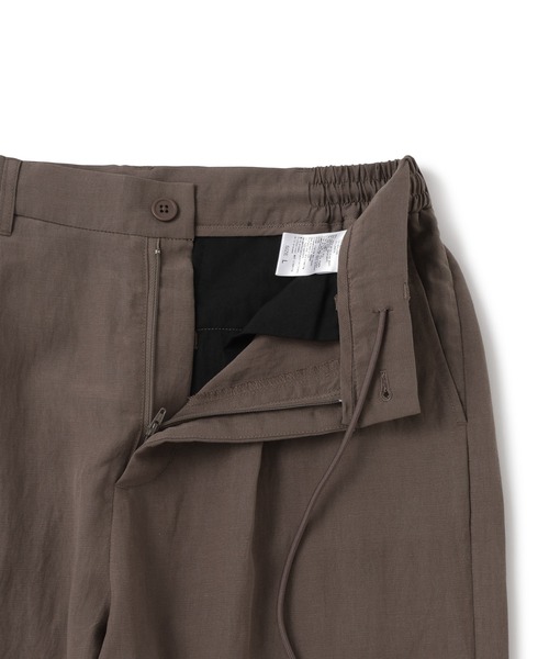 le cercle ADAM ET ROPE'(ルセルクルアダムエロペ)の「リネンブレンドワイドパンツ/セットアップ対応(その他パンツ・メンズ・チャコールグレー/ブラウン系その他/ベージュ・L/M/S/LL)」の11枚目の写真