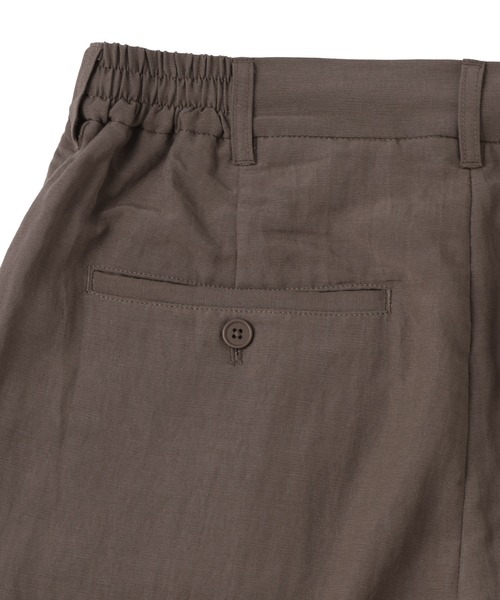 le cercle ADAM ET ROPE'(ルセルクルアダムエロペ)の「リネンブレンドワイドパンツ/セットアップ対応(その他パンツ・メンズ・チャコールグレー/ブラウン系その他/ベージュ・L/M/S/LL)」の12枚目の写真