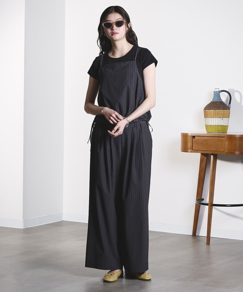 THOUSAND MILE(サウザンドマイル)の「(THOUSAND MILE x GENE HEAVENS)CAMI AND WIDE PANTS SET UP(セットアップ・レディース・ネイビー/チャコールグレー・ONE SIZE)」の12枚目の写真