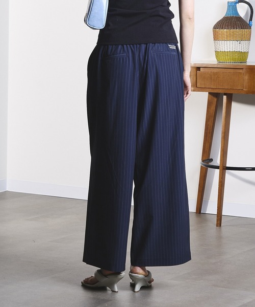 THOUSAND MILE(サウザンドマイル)の「(THOUSAND MILE x GENE HEAVENS)CAMI AND WIDE PANTS SET UP(セットアップ・レディース・ネイビー/チャコールグレー・ONE SIZE)」の3枚目の写真