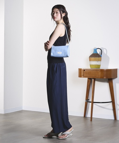 THOUSAND MILE(サウザンドマイル)の「(THOUSAND MILE x GENE HEAVENS)CAMI AND WIDE PANTS SET UP(セットアップ・レディース・ネイビー/チャコールグレー・ONE SIZE)」の5枚目の写真