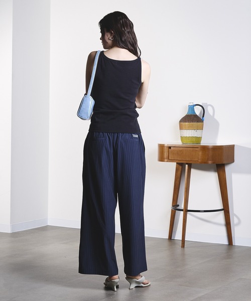THOUSAND MILE(サウザンドマイル)の「(THOUSAND MILE x GENE HEAVENS)CAMI AND WIDE PANTS SET UP(セットアップ・レディース・ネイビー/チャコールグレー・ONE SIZE)」の6枚目の写真