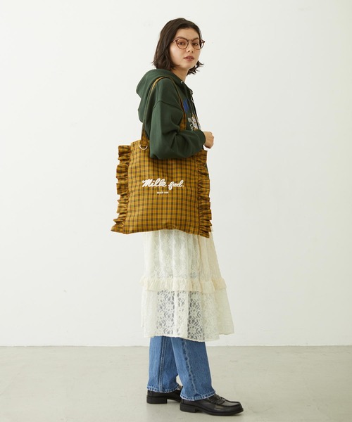 MILKFED.(ミルクフェド)の「FRILLED TARTAN TOTE BAG(トートバッグ・レディース・レッド/イエロー/ブラック・ONE SIZE)」の14枚目の写真