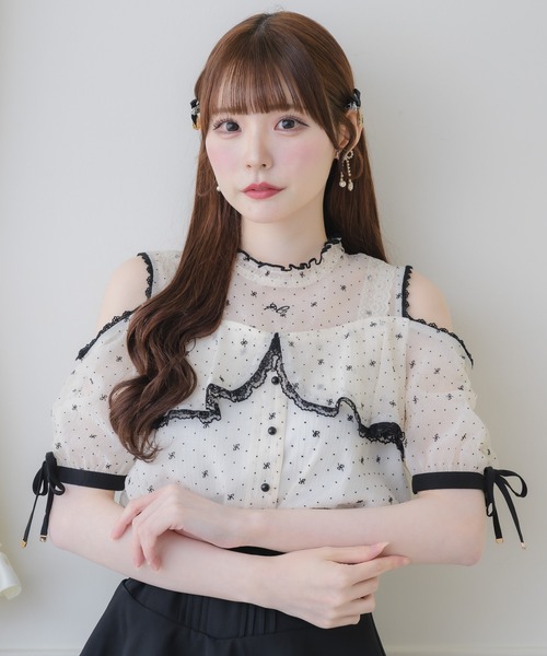 couture BY ROJITA(クチュールバイロジータ)の「肩開きフリルブラウス(シャツ/ブラウス・レディース・ホワイト/ブラック/アイボリー・FREE)」の15枚目の写真