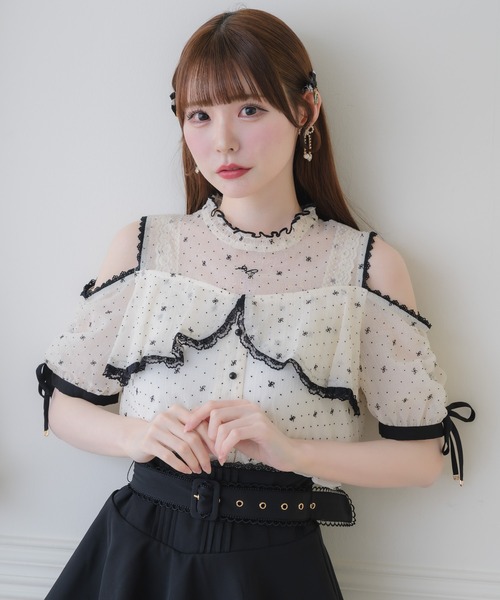 couture BY ROJITA(クチュールバイロジータ)の「肩開きフリルブラウス(シャツ/ブラウス・レディース・ホワイト/ブラック/アイボリー・FREE)」の12枚目の写真