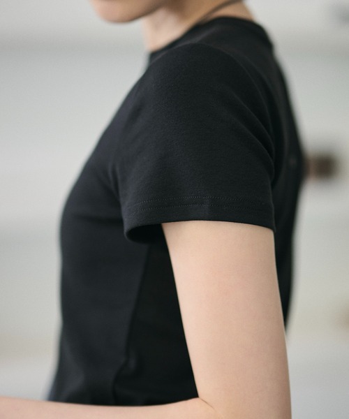 LAULEN(ローレン)の「henley neck cut sew tops /ヘンリーネックカットソートップス(Tシャツ/カットソー・レディース・アイボリー/ブラック・FREE)」の15枚目の写真