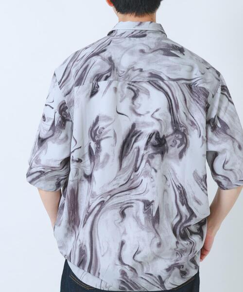 ITEMS URBANRESEARCH(アイテムズ アーバンリサーチ)の「マーブルプリントレギュラーカラーショートスリーブシャツ(シャツ/ブラウス・メンズ・ブラック/ベージュ/ホワイト・LARGE/MEDIUM)」の8枚目の写真