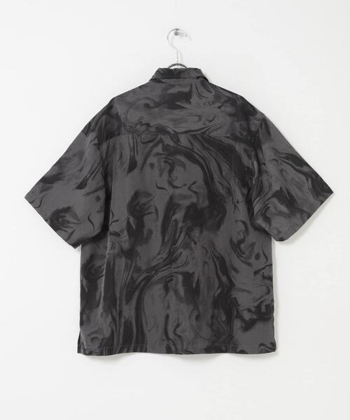 ITEMS URBANRESEARCH(アイテムズ アーバンリサーチ)の「マーブルプリントレギュラーカラーショートスリーブシャツ(シャツ/ブラウス・メンズ・ブラック/ベージュ/ホワイト・LARGE/MEDIUM)」の22枚目の写真