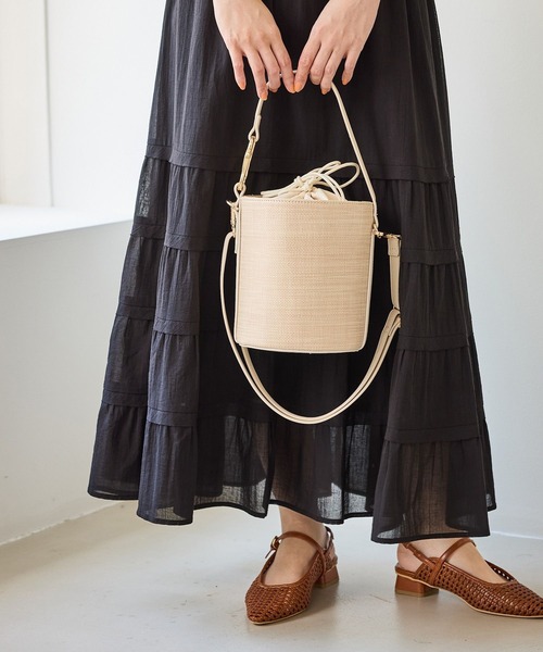 ROPE' PICNIC(ロペピクニック)の「ペーパーライクバケットバッグ/2WAY(ハンドバッグ・レディース・オフホワイト/ブラック・FREE)」の4枚目の写真