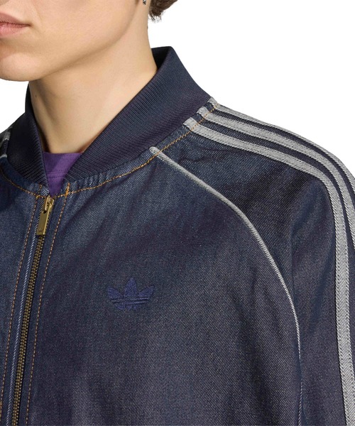 adidas(アディダス)の「adidas SST ADICOLOR RAW DENIM TRACKTOP / アディダス SST アディカラー ロウ デニム トラックトップ(デニムジャケット・メンズ・ダークインディゴブルー・L/M/3XL/XXL/XL)」の2枚目の写真