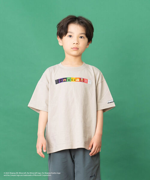 and D. petit main(アンドディープティマイン)の「【マインクラフト】スクエアアイコンフェイス半袖T(Tシャツ/カットソー・キッズ・グレイッシュベージュ/ホワイト/ブラック・150cm/140cm/110cm/100cm/120cm/130cm)」の3枚目の写真