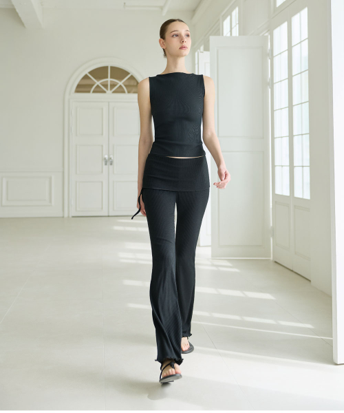 DEVIWEAR(デヴィウェア)の「ビビアナシャーリングロングパンツ DEVI-B0098-ブラック(スウェットパンツ・レディース・ブラック・SMALL/MEDIUM/LARGE)」の11枚目の写真