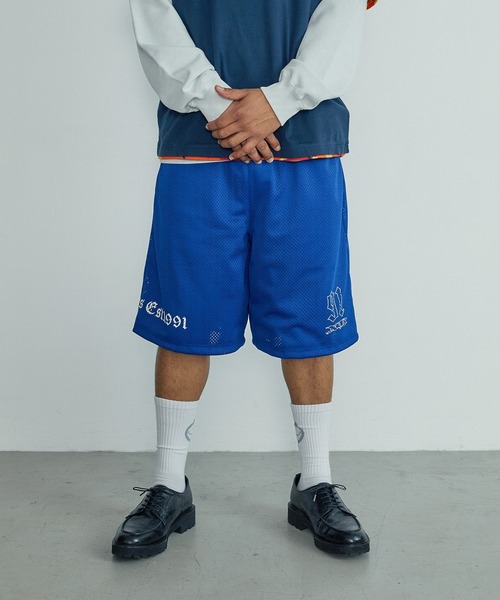 XLARGE(エクストララージ)の「OLD ENGLISH MESH SHORTS(その他パンツ・メンズ・ブラック/グレー/ブルー・S/M/L/XL)」の3枚目の写真