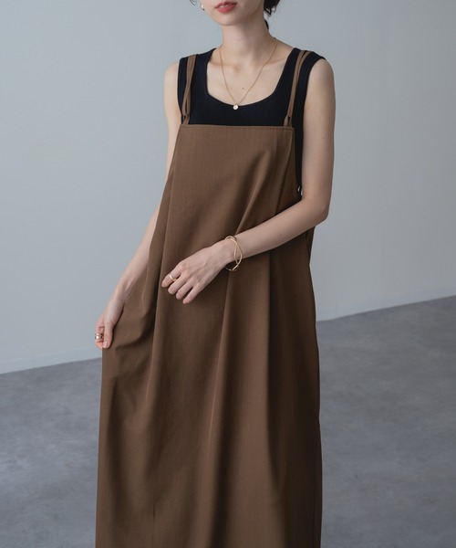 refinedworks（リファインドワークス）の「【refinedworks】ドライ質感 の キャミワンピース / 袖なし（ワンピース・レディース・ブラック/ブラウン・FREE）」の8枚目の写真
