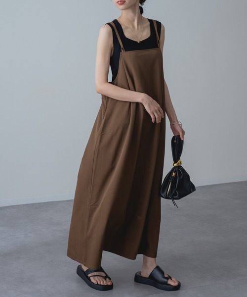 refinedworks（リファインドワークス）の「【refinedworks】ドライ質感 の キャミワンピース / 袖なし（ワンピース・レディース・ブラック/ブラウン・FREE）」の9枚目の写真