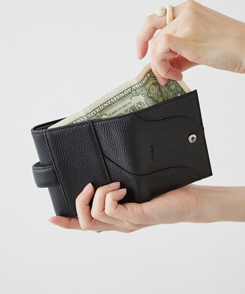 BIRTHDAY BAR(バースデイバー)の「本革ジャバラ三つ折り財布(財布・レディース・シルバー/ブラック・0)」の5枚目の写真